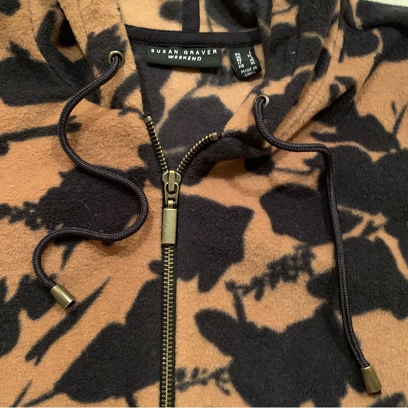 Susan Graver weekend printed fleece jacket tan black floral hooded L - Picture 4 of 4